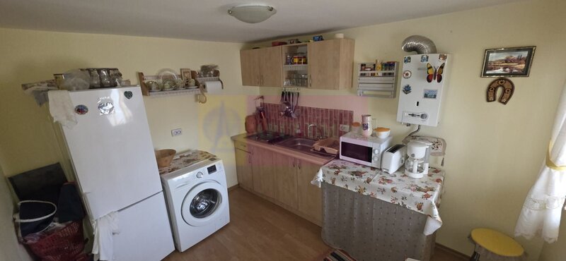 Casa de vanzare cu 3 camere in Poiana Campina