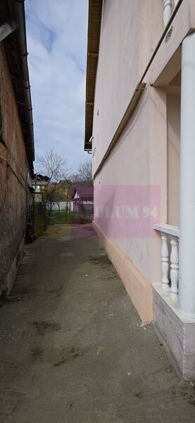 Casa de vanzare cu 3 camere in Poiana Campina