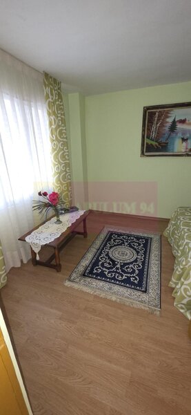 Casa de vanzare cu 3 camere in Poiana Campina