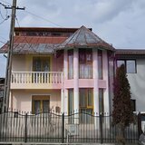 Casa de vanzare cu 3 camere in Poiana Campina